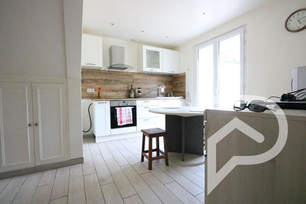 Maison 10 pièces 270 m2
