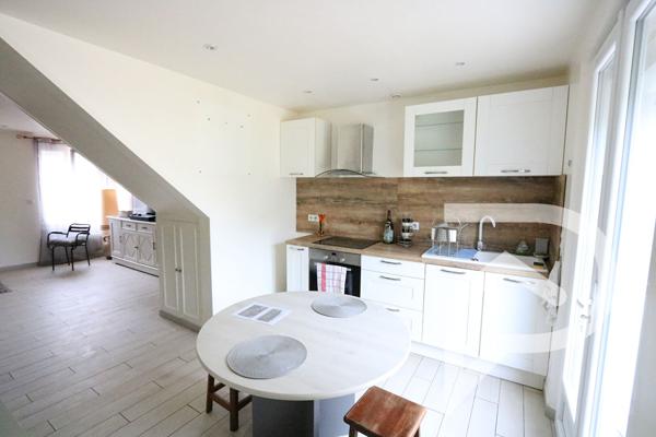 Maison 10 pièces 270 m2
