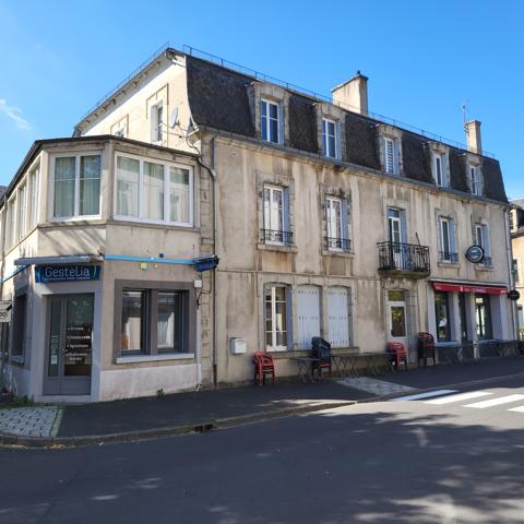 Appartement RIOM-ES-MONTAGNES. Riom es Montagnes (15400)