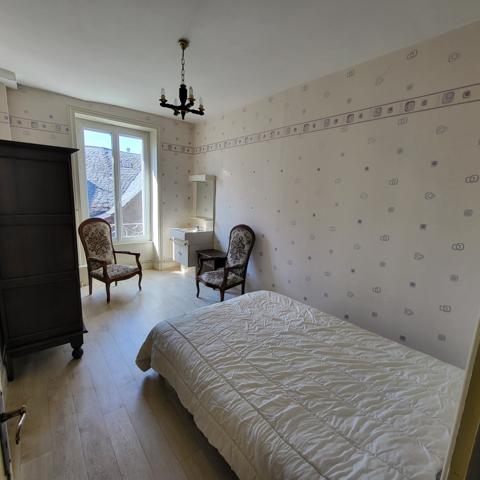 Appartement RIOM-ES-MONTAGNES. Riom es Montagnes (15400)