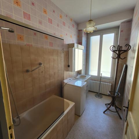 Appartement RIOM-ES-MONTAGNES. Riom es Montagnes (15400)