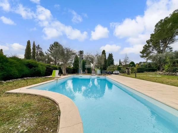 GRASSE SAINT-JACQUES, Authentique Mas Provençal