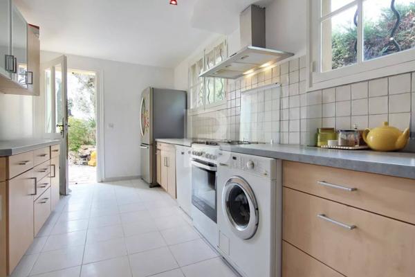 GRASSE SAINT-JACQUES, Authentique Mas Provençal