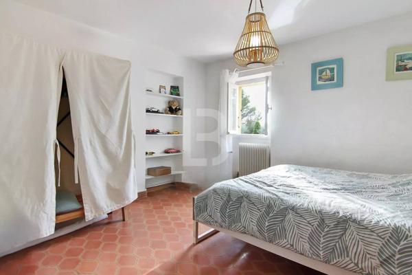 GRASSE SAINT-JACQUES, Authentique Mas Provençal