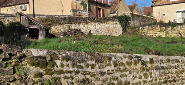 Rare terrain constructible le "vieux la Roche"