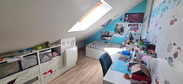 LUISANT PROCHE CHARTRES - Agglo filibus prisée, Maison T6 modernisée et en parfait état