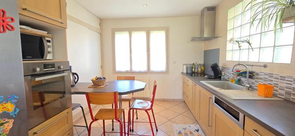 LUISANT PROCHE CHARTRES - Agglo filibus prisée, Maison T6 modernisée et en parfait état