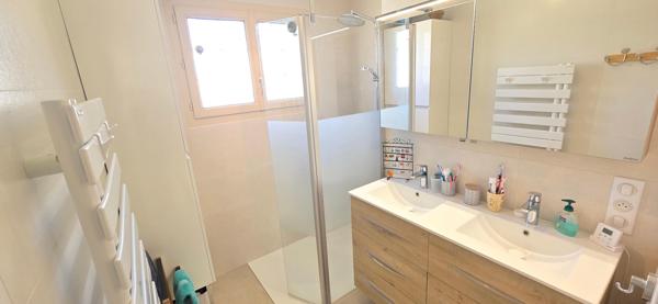 LUISANT PROCHE CHARTRES - Agglo filibus prisée, Maison T6 modernisée et en parfait état