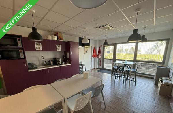Bureaux à louer à Valence Plateau de Lautagne, bâtiment indépendant, parking privatif
