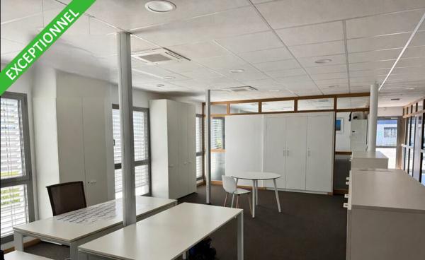 Bureaux à louer à Valence Plateau de Lautagne, bâtiment indépendant, parking privatif
