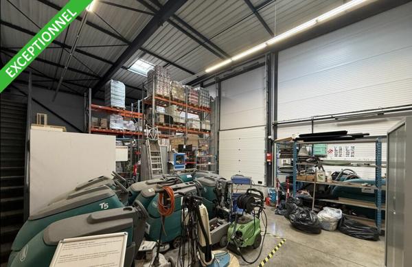 Bureaux à louer à Valence Plateau de Lautagne, bâtiment indépendant, parking privatif