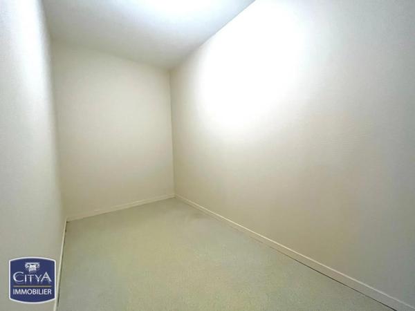 Appartement à vendre 2 pièces 71.68m² Bourges (18000)