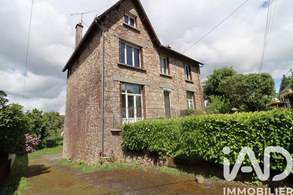 Maison à vendre 9 pièces 177,35 m² Neuvic