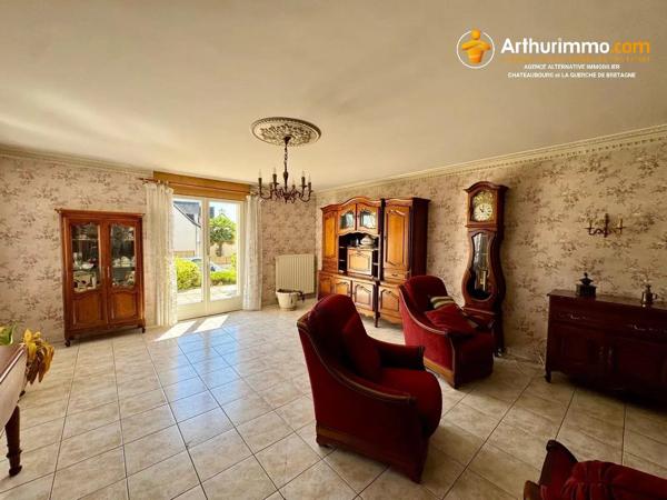 Vente                                                      Maison
                        
                     4 pièces                      96 m2                     à La Guerche-de-Bretagne