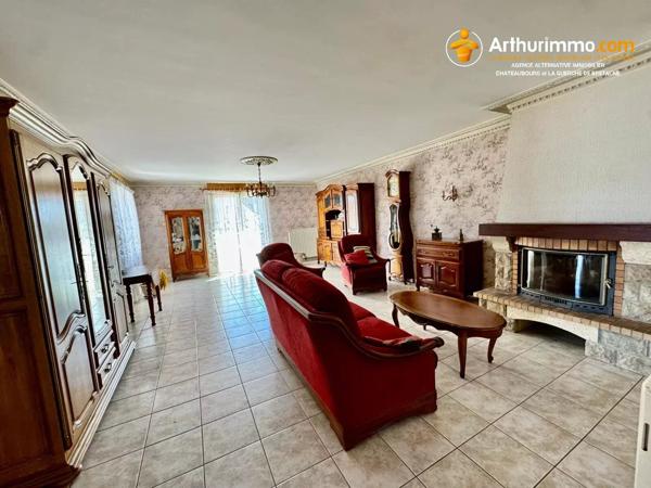 Vente                                                      Maison
                        
                     4 pièces                      96 m2                     à La Guerche-de-Bretagne