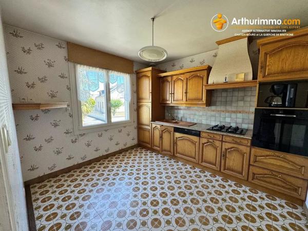 Vente                                                      Maison
                        
                     4 pièces                      96 m2                     à La Guerche-de-Bretagne