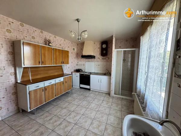 Vente                                                      Maison
                        
                     4 pièces                      96 m2                     à La Guerche-de-Bretagne