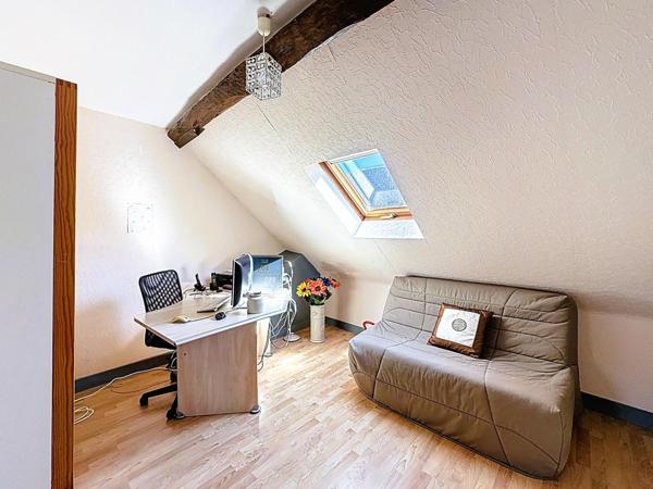 Maison de bourg T4 - 2 chambres et un bureau