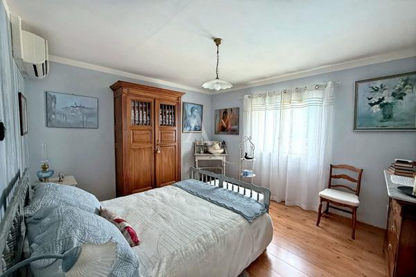 Bien rare à Istres- Maison de charme, piscine et potentiel constructible