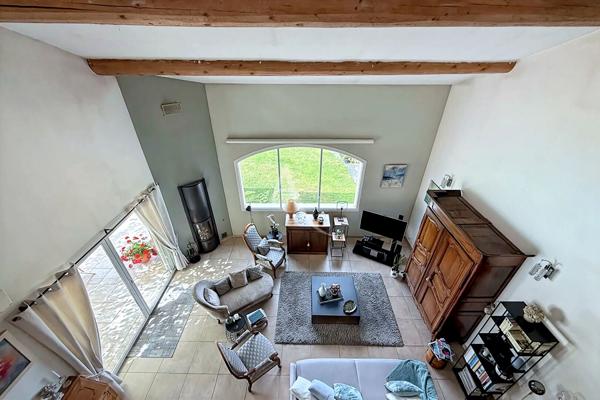 Bien rare à Istres- Maison de charme, piscine et potentiel constructible