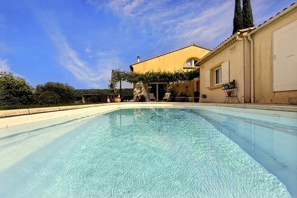 Bien rare à Istres- Maison de charme, piscine et potentiel constructible