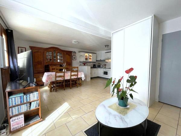 Appartement Grisy Suisnes 2 pièces 43.62 m2 avec terrasse de 6 m²