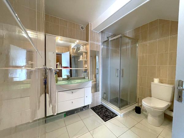 Appartement Grisy Suisnes 2 pièces 43.62 m2 avec terrasse de 6 m²