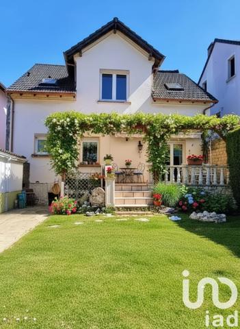 Maison à vendre 6 pièces 122 m² Falck