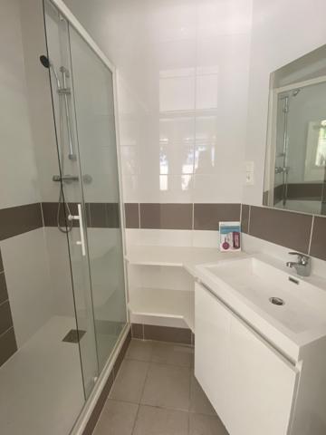 Studio rénové - HYPER CENTRE Poitiers (86000)