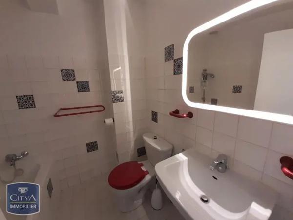 Maison à louer 3 pièces 112.59m² Canet (34800)