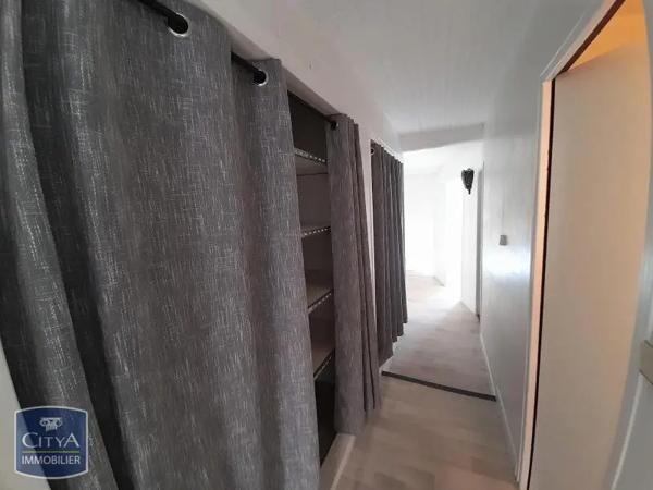 Maison à louer 3 pièces 112.59m² Canet (34800)