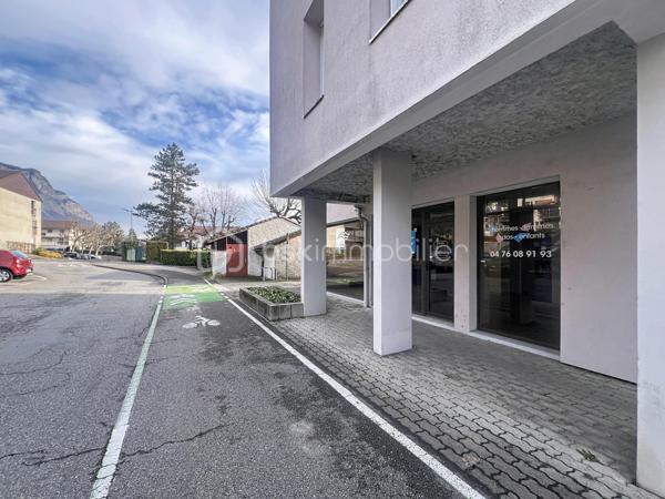 Local d'activités de 58,40 m²