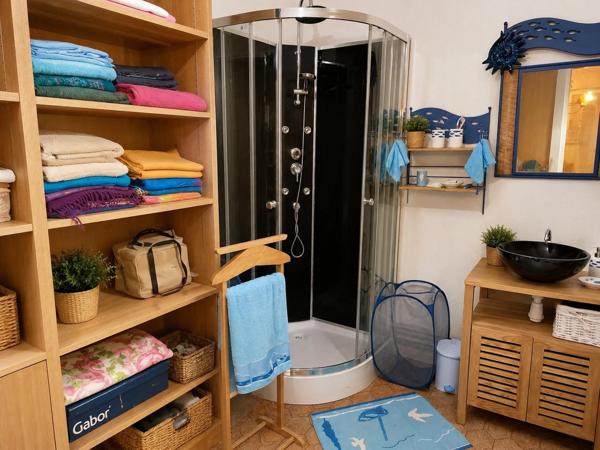 Ancienne ferme rénovée avec 5 à 6 chambres