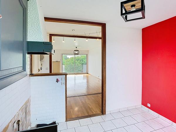 Une vue exceptionnel, le calme ,les proximités...