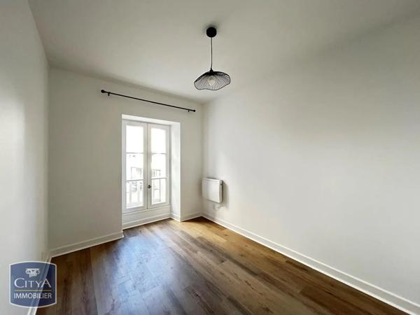 Appartement à louer 2 pièces 37.2m² Brive-la-Gaillarde (19100)