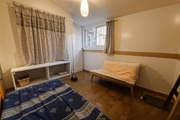 À VENDRE ? Maison de plain-pied à Miramas avec dépendance, véranda, garage et jardin