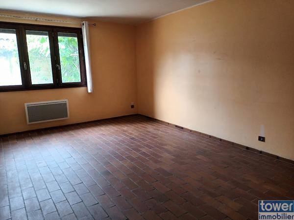 MAISON 4 CHAMBRES GARAGE JARDIN