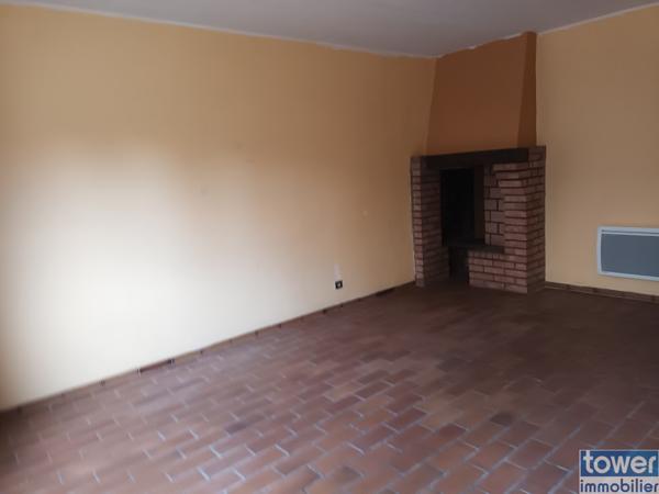 MAISON 4 CHAMBRES GARAGE JARDIN