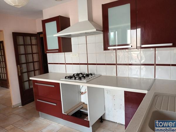 MAISON 4 CHAMBRES GARAGE JARDIN