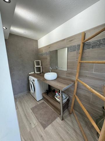APPARTEMENT MEUBLE T2
