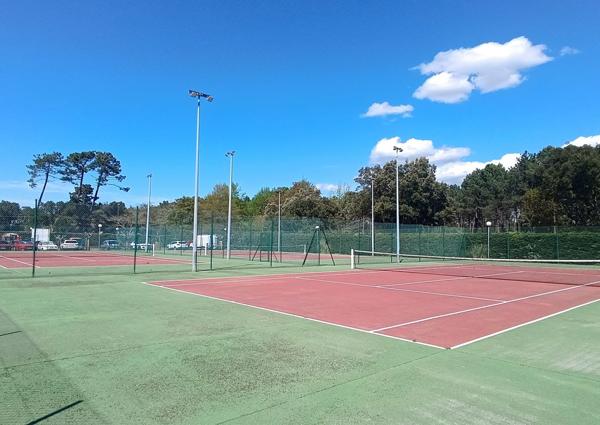 Appartement 2 pièces dans résidence avec piscine