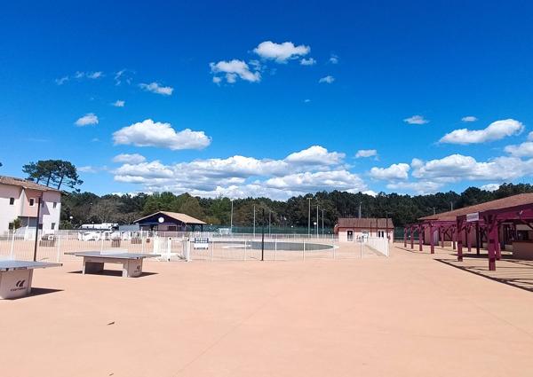 Appartement 2 pièces dans résidence avec piscine