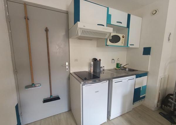 Appartement 2 pièces dans résidence avec piscine