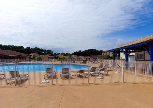 Appartement 2 pièces dans résidence avec piscine
