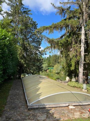 Magnifique propriété " exceptionnelle et rare" à 5 mn de SENS