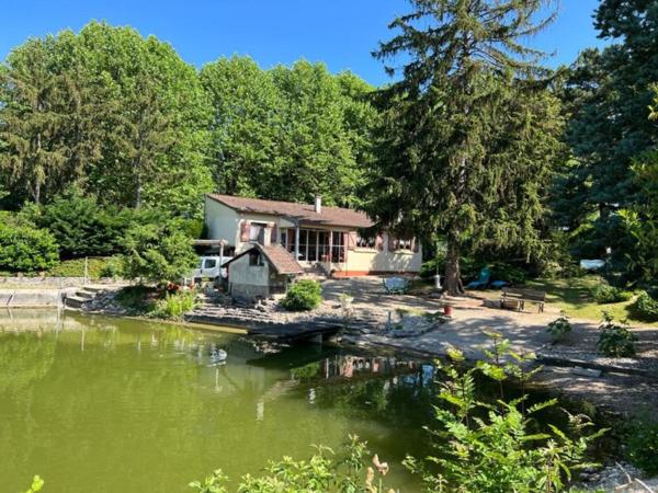 Magnifique propriété " exceptionnelle et rare" à 5 mn de SENS