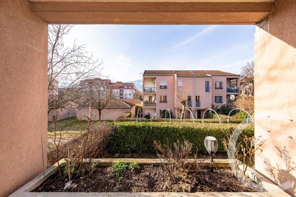 Appartement T4 à vendre  4 pièces - 101 m2 EYBENS - 38