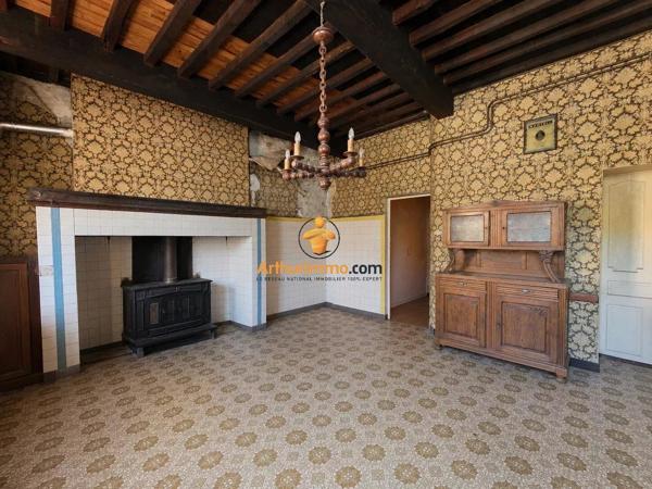 Vente                                                      Maison
                        
                     3 pièces                      216 m2                     à Laloubère