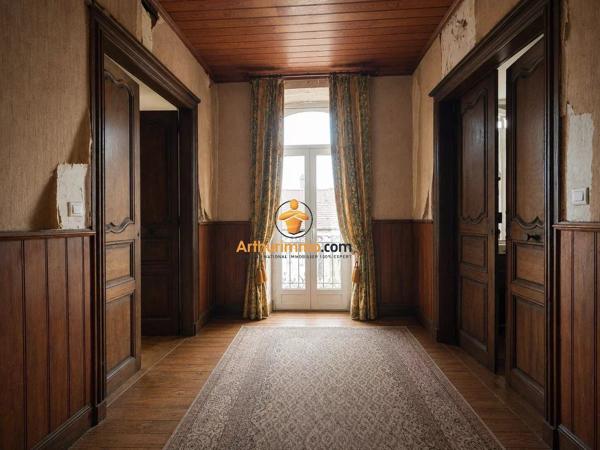 Vente                                                      Maison
                        
                     3 pièces                      216 m2                     à Laloubère