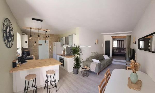 Vente                                                      Appartement
                        
                     3 pièces                      47 m2                     à Millau